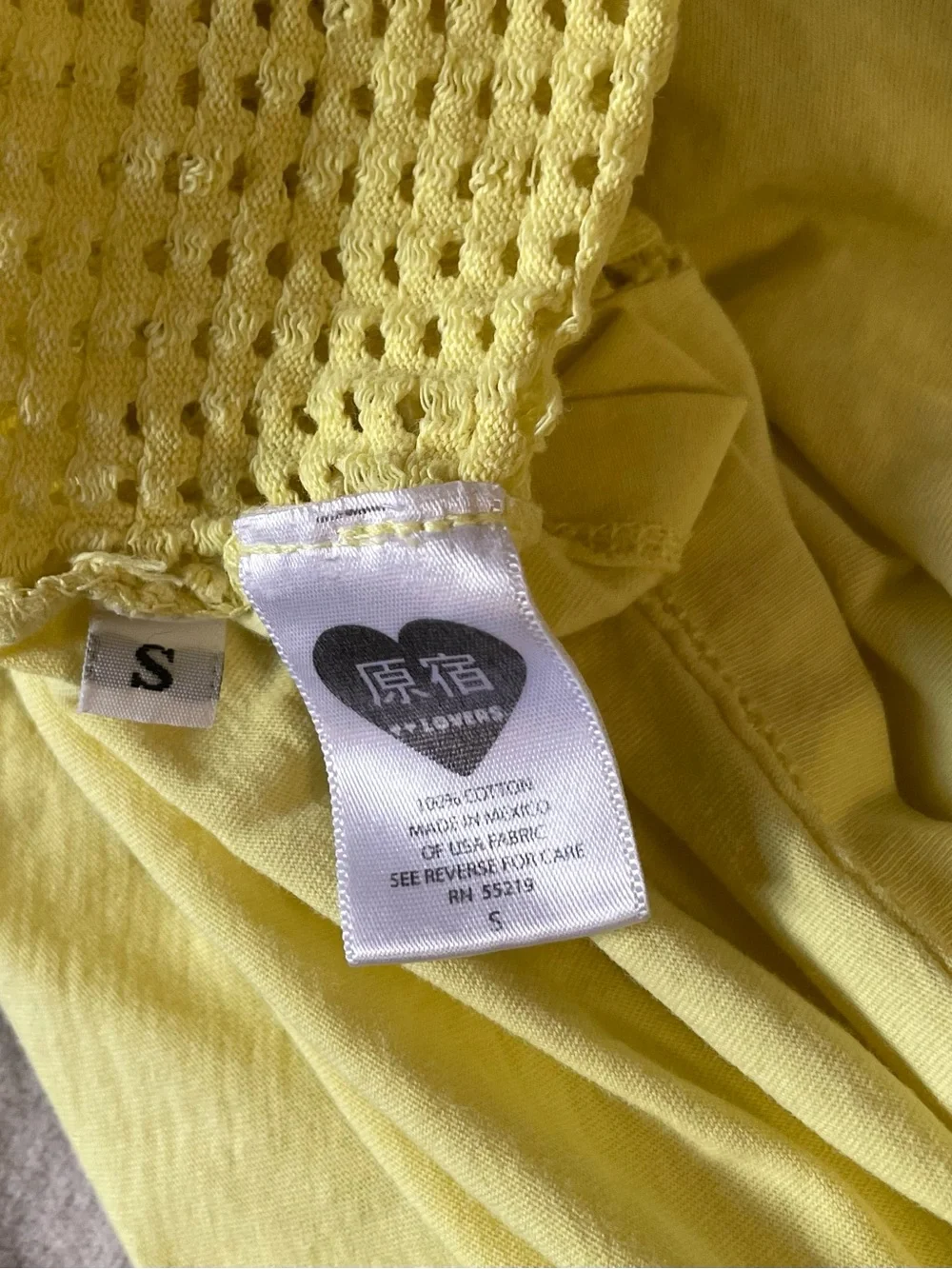 HARAJUKU LOVERS This Love is Serious Bear Tee Vintage Yellow Top Adult S Flaw